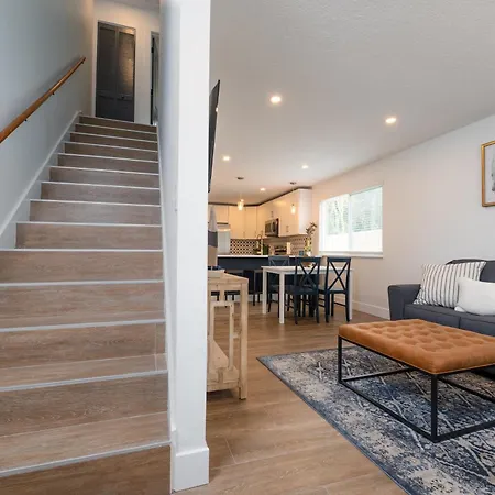 Be A Nomad - Stunning 2-Br Blocks From The Beach Jacksonville Beach Extérieur photo
