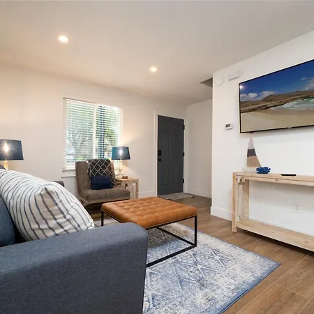 Be A Nomad - Stunning 2-Br Blocks From The Beach Jacksonville Beach Extérieur photo