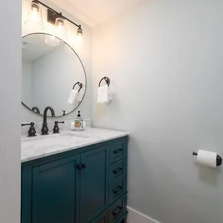 Be A Nomad - Stunning 2-Br Blocks From The Beach Jacksonville Beach Extérieur photo